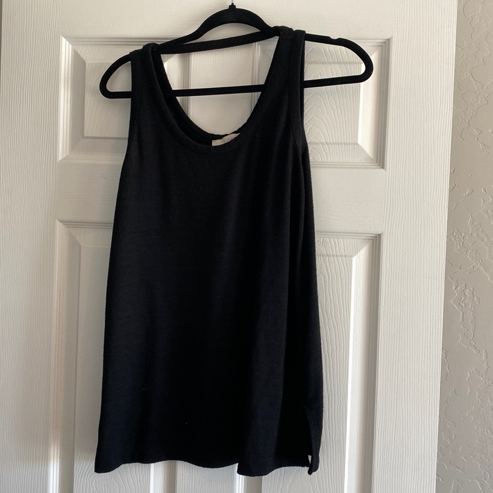 Dressier black tank top